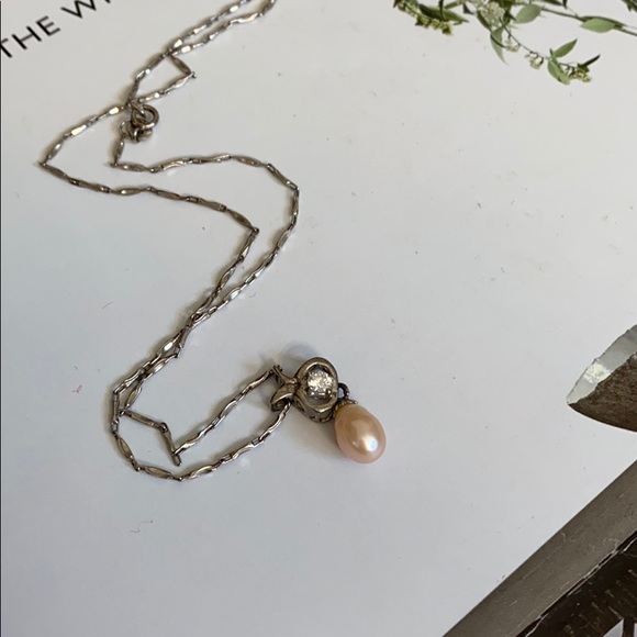 Dainty Freshwater Blush Pearl on Braided Silver Chain Necklace ft. Crystal - Picture 4 of 4